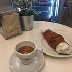 L' Olotina - 78672-cafe-i-croissant.jpg